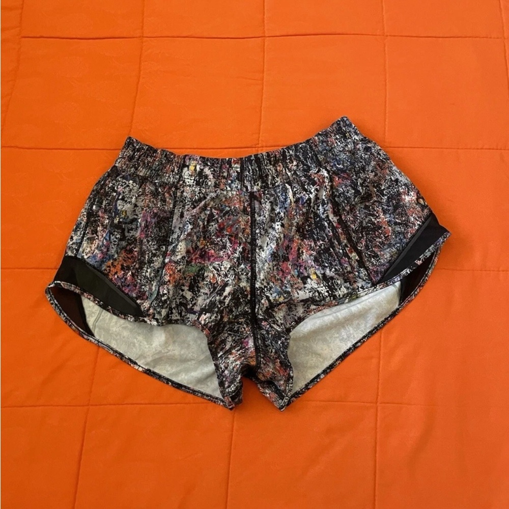 Lululemon Shorts Womens 10 Athletic Activewear Gym & Running Casual